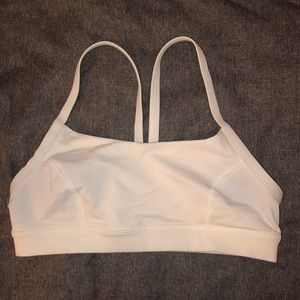 Lululemon size 8 white sports bra